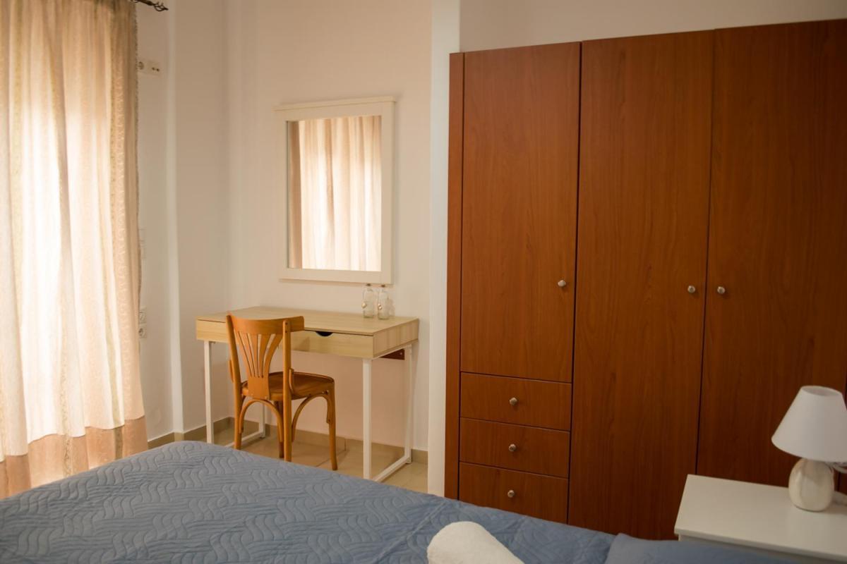 Апартаменти Sun Βy Τhe Sea 100M From The Beach Айя-Пелагія Екстер'єр фото