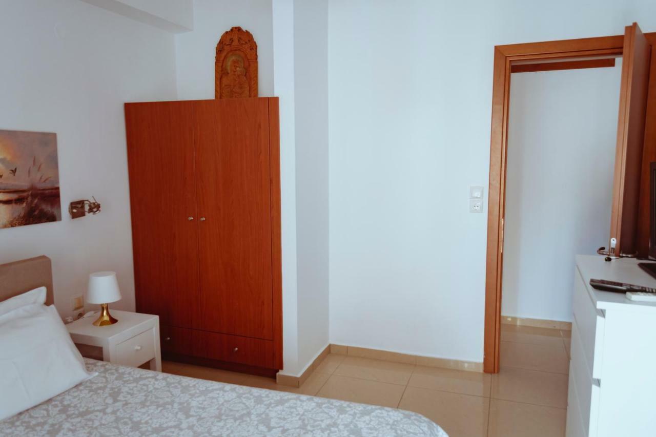 Апартаменти Sun Βy Τhe Sea 100M From The Beach Айя-Пелагія Екстер'єр фото
