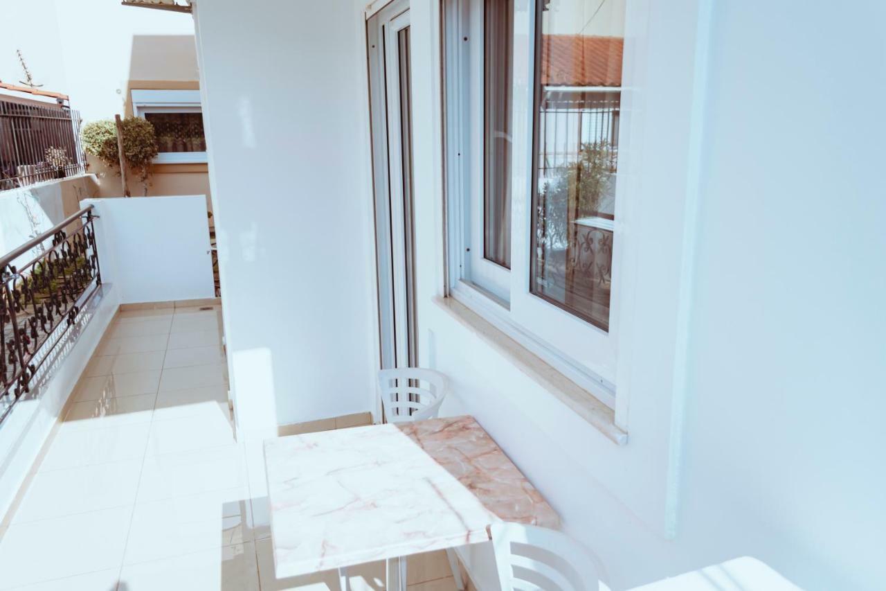 Апартаменти Sun Βy Τhe Sea 100M From The Beach Айя-Пелагія Екстер'єр фото