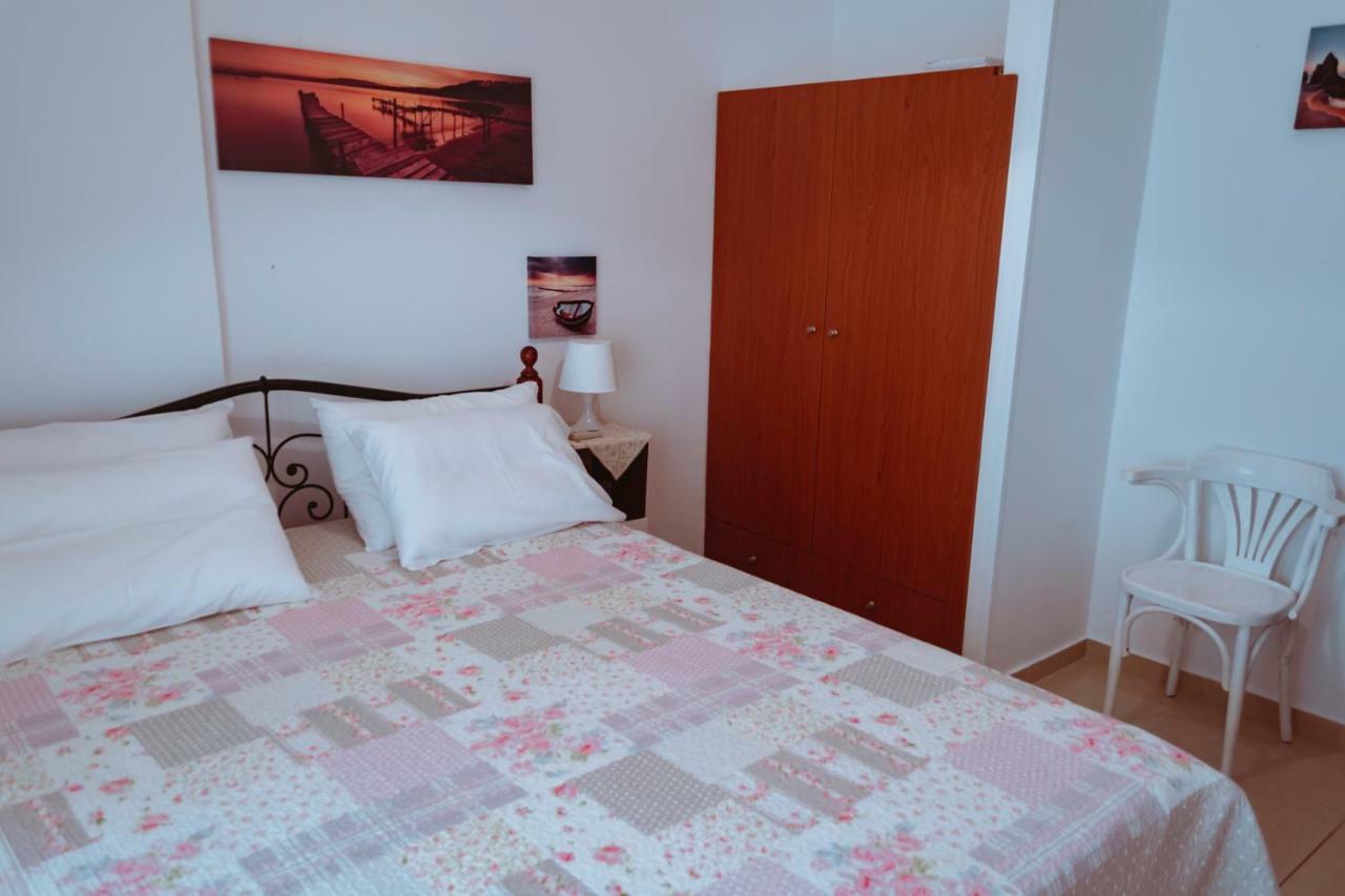 Апартаменти Sun Βy Τhe Sea 100M From The Beach Айя-Пелагія Екстер'єр фото